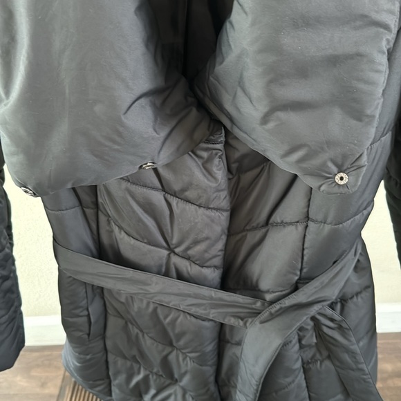 Warm jacket with zip, studs and belt - Picture 2 of 6